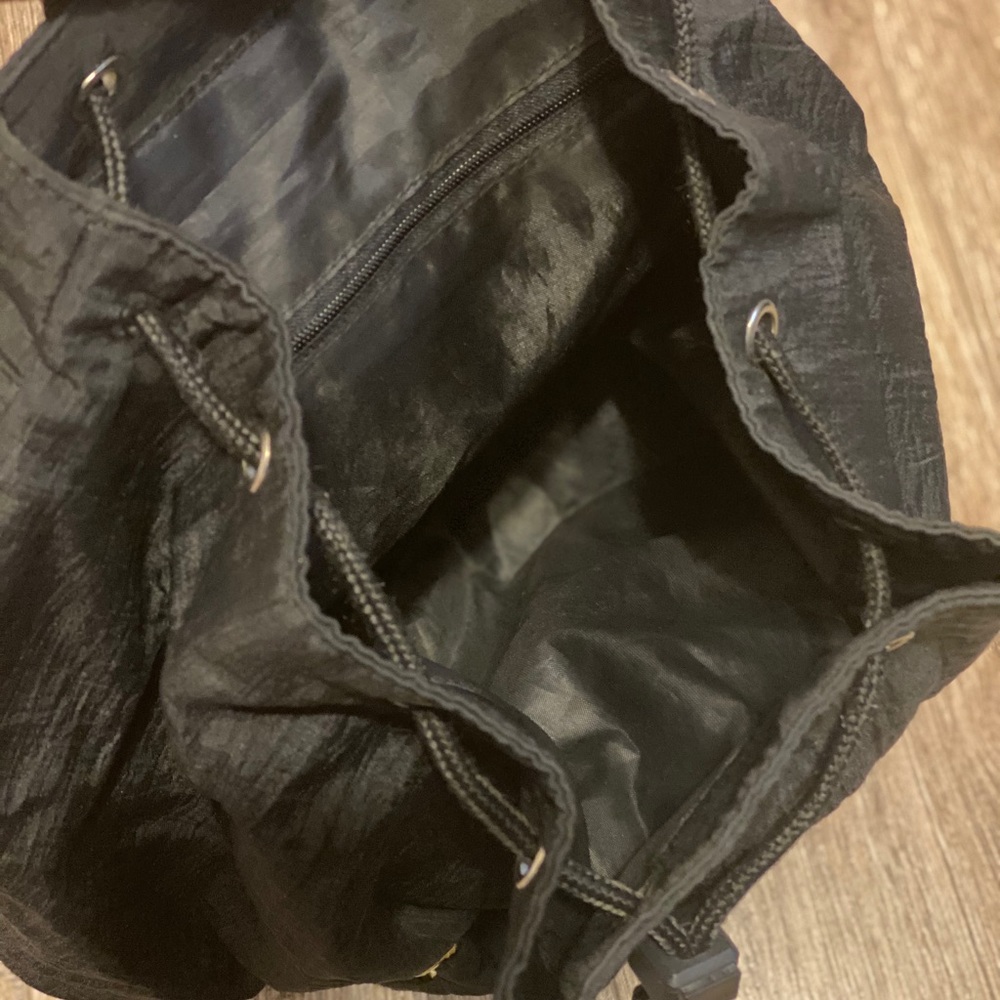 Backpack - Picture 4 of 5